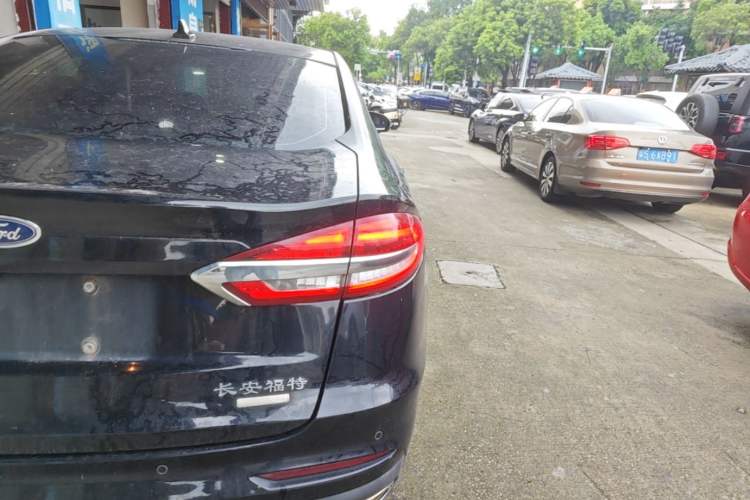 Used Ford Mondeo 2020 EcoBoost 180 Stylish Model Right Rear Taillight