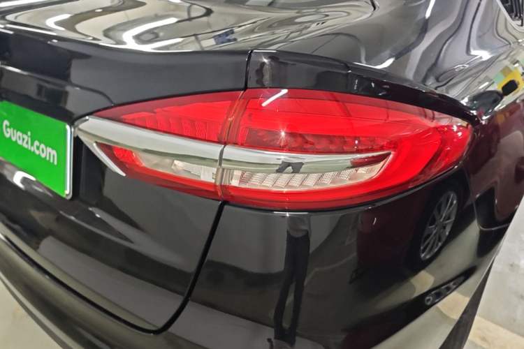 Used Ford Mondeo 2020 EcoBoost 180 Stylish Model Right Rear Taillight