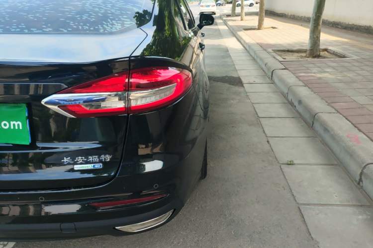 Used Ford Mondeo 2020 EcoBoost 180 Stylish Model Right Rear Taillight