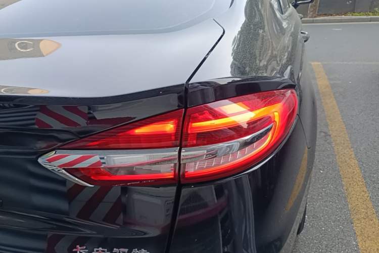 Used Ford Mondeo 2020 EcoBoost 180 Stylish Model Right Rear Taillight