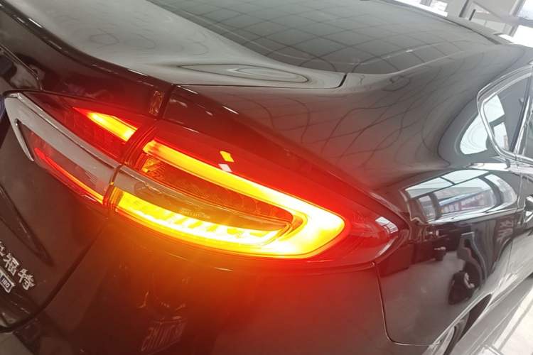 Used Ford Mondeo 2020 EcoBoost 180 Stylish Model Right Rear Taillight