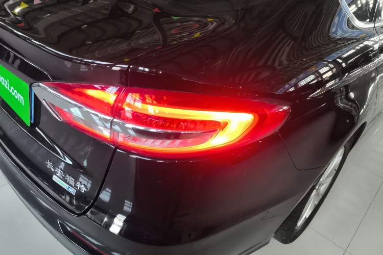 Used Ford Mondeo 2020 EcoBoost 180 Stylish Model Right Rear Taillight