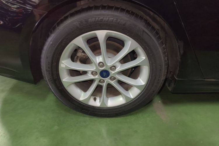 Used Ford Mondeo 2020 EcoBoost 180 Stylish Model Right Rear Wheel Hub
