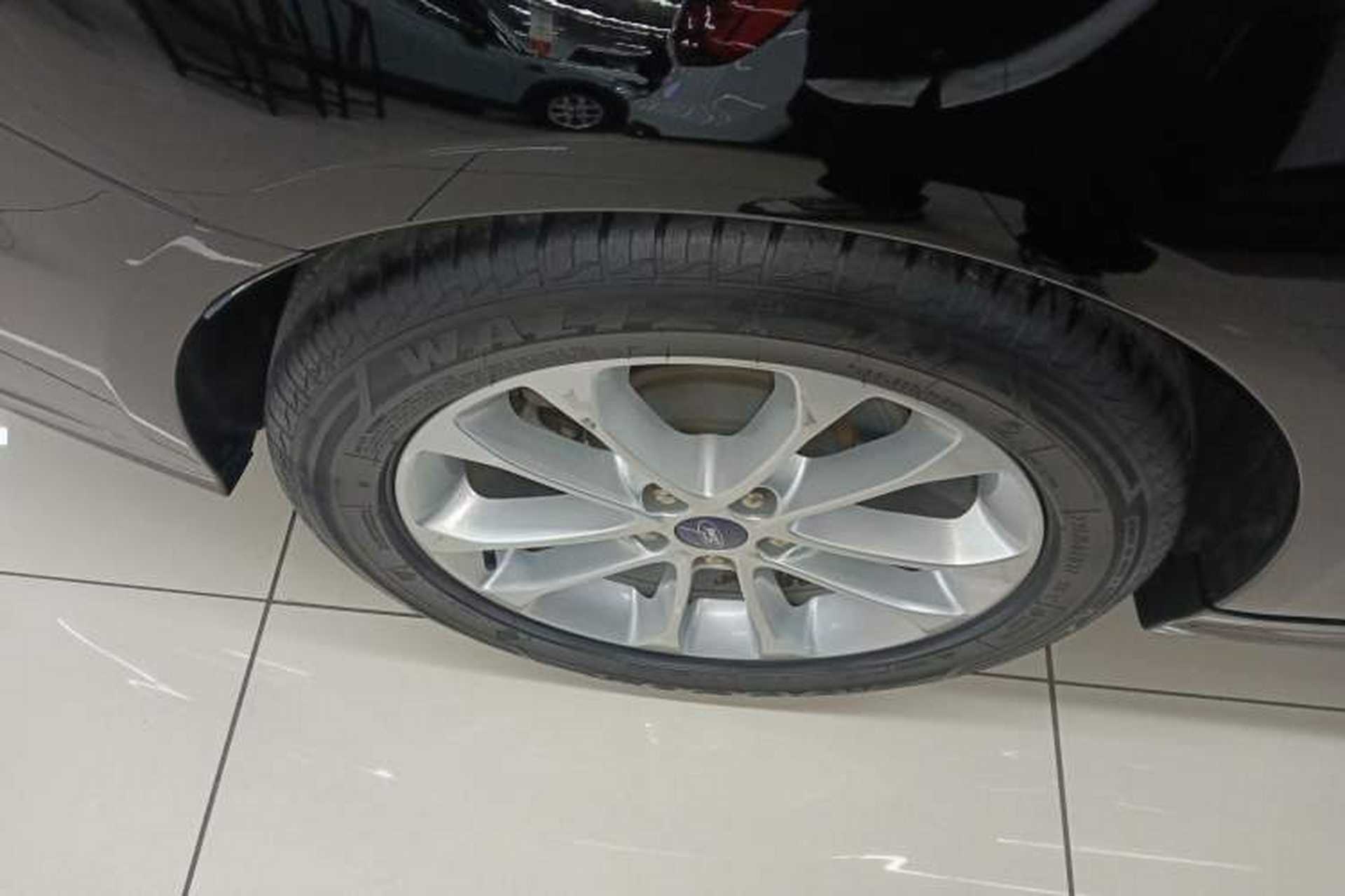 Used Ford Mondeo 2020 EcoBoost 180 Stylish Model Right Rear Wheel Hub