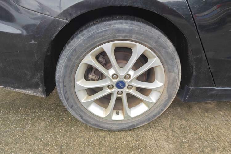 Used Ford Mondeo 2020 EcoBoost 180 Stylish Model Right Rear Wheel Hub