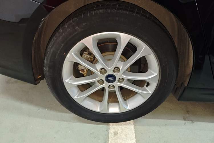 Used Ford Mondeo 2020 EcoBoost 180 Stylish Model Right Rear Wheel Hub