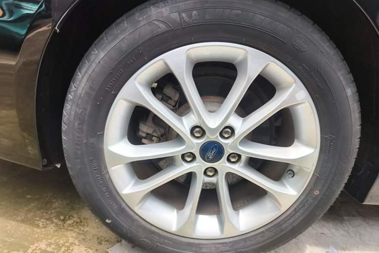 Used Ford Mondeo 2020 EcoBoost 180 Stylish Model Right Rear Wheel Hub