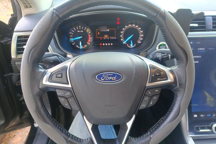 Used Ford Mondeo 2020 EcoBoost 180 Stylish Model Steering Wheel