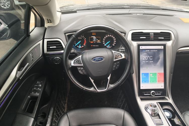 Used Ford Mondeo 2020 EcoBoost 180 Stylish Model Steering Wheel