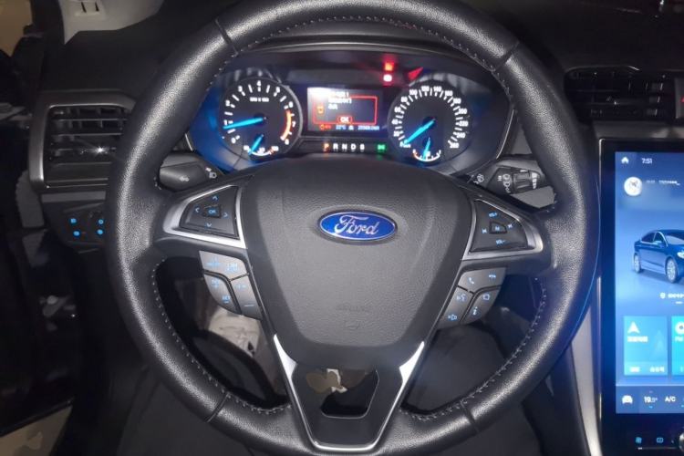 Used Ford Mondeo 2020 EcoBoost 180 Stylish Model Steering Wheel