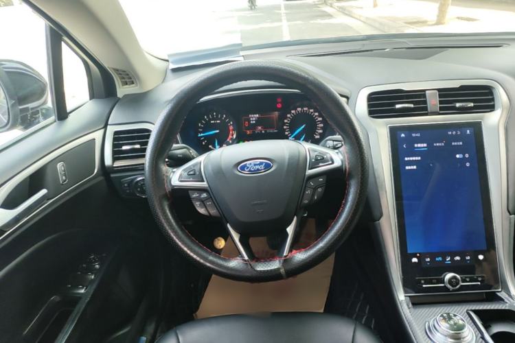 Used Ford Mondeo 2020 EcoBoost 180 Stylish Model Steering Wheel