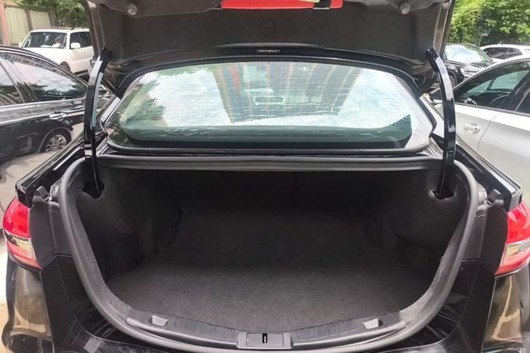 Used Ford Mondeo 2020 EcoBoost 180 Stylish Model Trunk