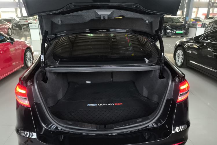 Used Ford Mondeo 2020 EcoBoost 180 Stylish Model Trunk