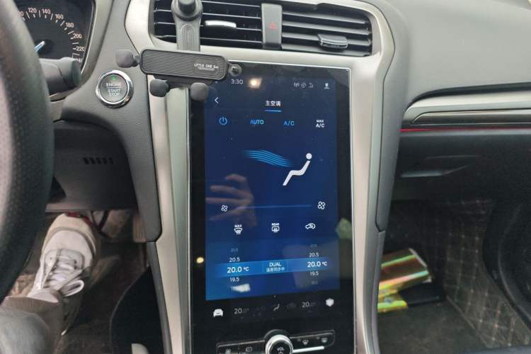 Used Ford Mondeo 2020 EcoBoost 180 Stylish Model Audio And AC Panel