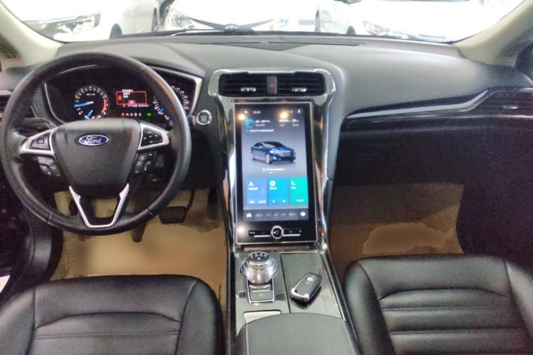 Used Ford Mondeo 2020 EcoBoost 200 Stylish Model Center Console