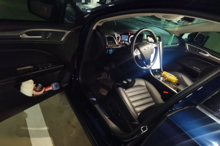 Used Ford Mondeo 2020 EcoBoost 200 Stylish Model Driver Seat