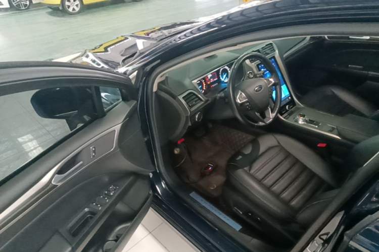 Used Ford Mondeo 2020 EcoBoost 180 Stylish Model Driver Seat