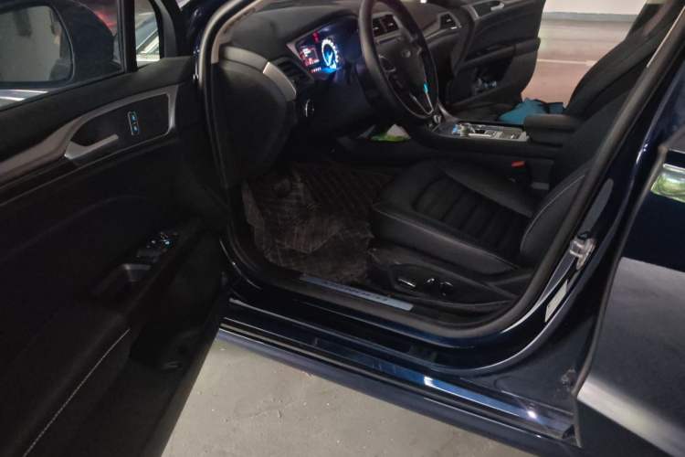 Used Ford Mondeo 2020 EcoBoost 200 Stylish Model Driver Seat