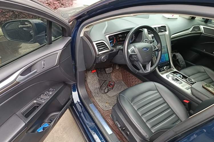 Used Ford Mondeo 2020 EcoBoost 180 Stylish Model Driver Seat