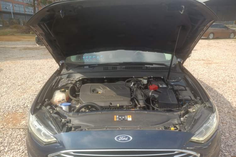Used Ford Mondeo 2020 EcoBoost 180 Stylish Model Engine Bay