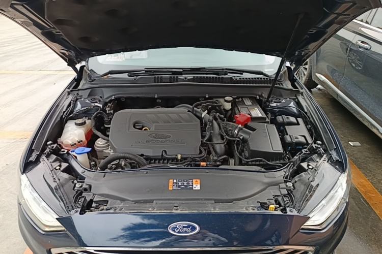Used Ford Mondeo 2020 EcoBoost 180 Stylish Model Engine Bay
