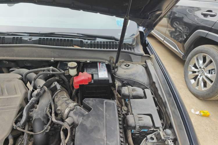 Used Ford Mondeo 2020 EcoBoost 180 Stylish Model Engine Bay Left