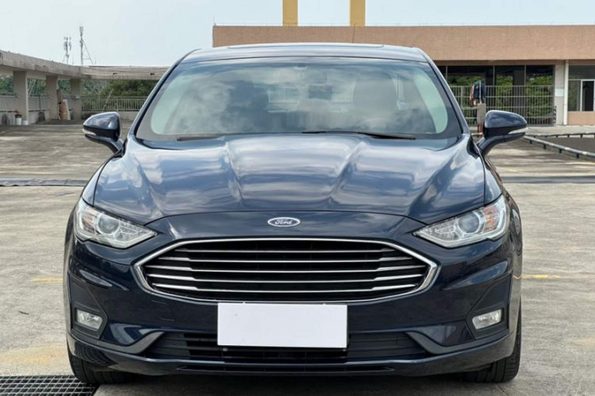 Used Ford Mondeo 2020 EcoBoost 180 Stylish Model Exterior 1