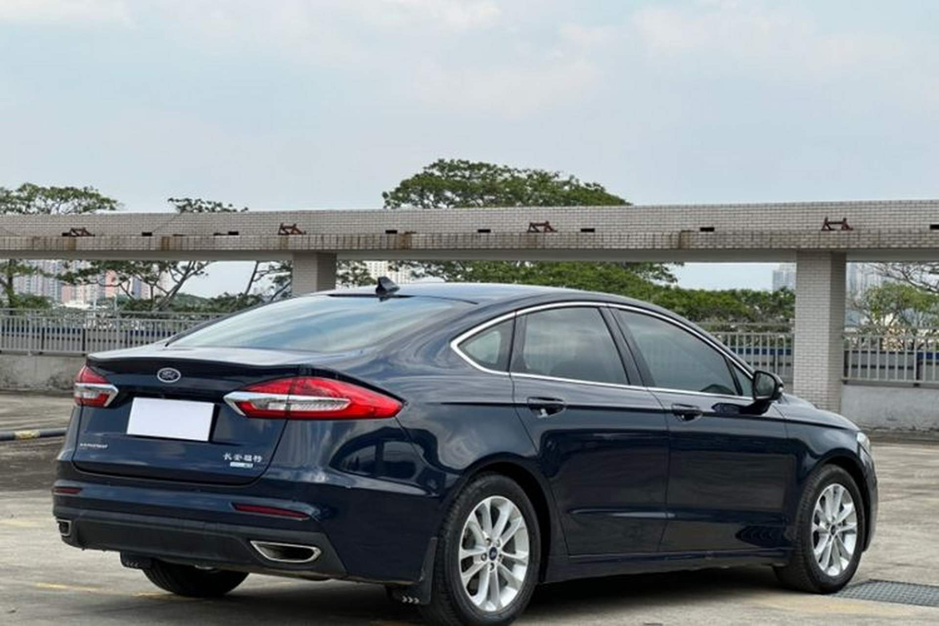 Used Ford Mondeo 2020 EcoBoost 180 Stylish Model Exterior 2