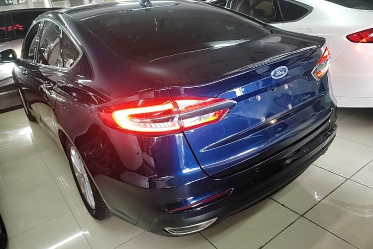 Used Ford Mondeo 2020 EcoBoost 180 Stylish Model Exterior 2