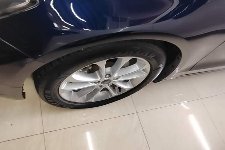 Used Ford Mondeo 2020 EcoBoost 180 Stylish Model Exterior 4