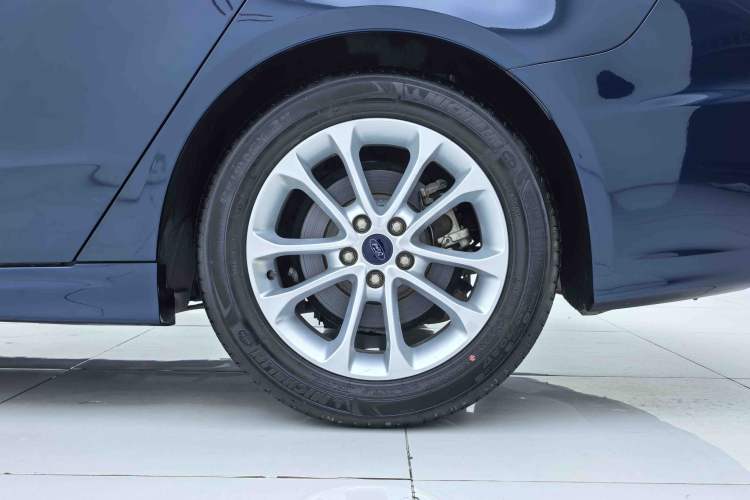 Used Ford Mondeo 2020 EcoBoost 180 Stylish Model Exterior 6