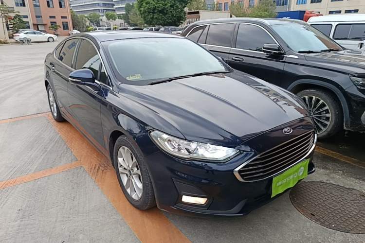 Used Ford Mondeo 2020 EcoBoost 180 Stylish Model Front Right 45 Deg
