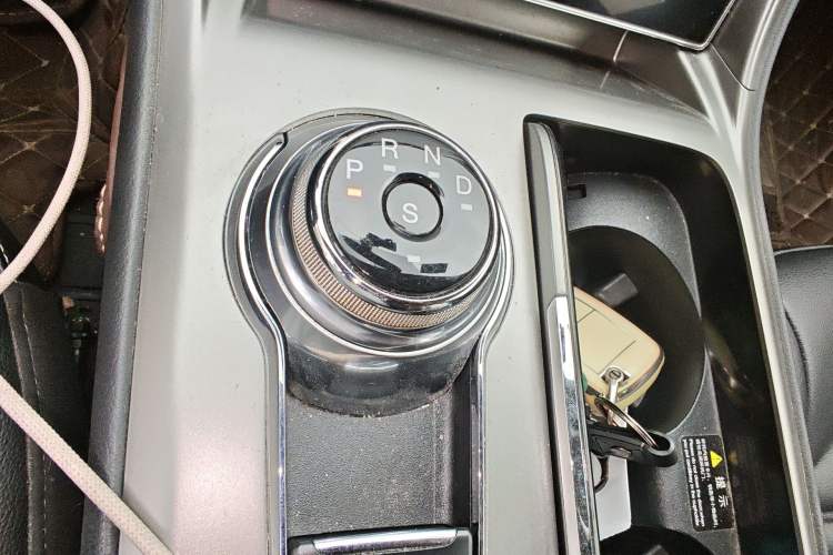Used Ford Mondeo 2020 EcoBoost 180 Stylish Model Gear Lever