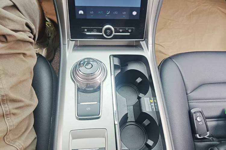 Used Ford Mondeo 2020 EcoBoost 180 Stylish Model Gear Lever