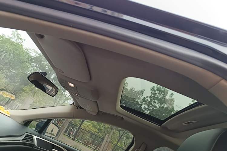 Used Ford Mondeo 2020 EcoBoost 180 Stylish Model Headliner
