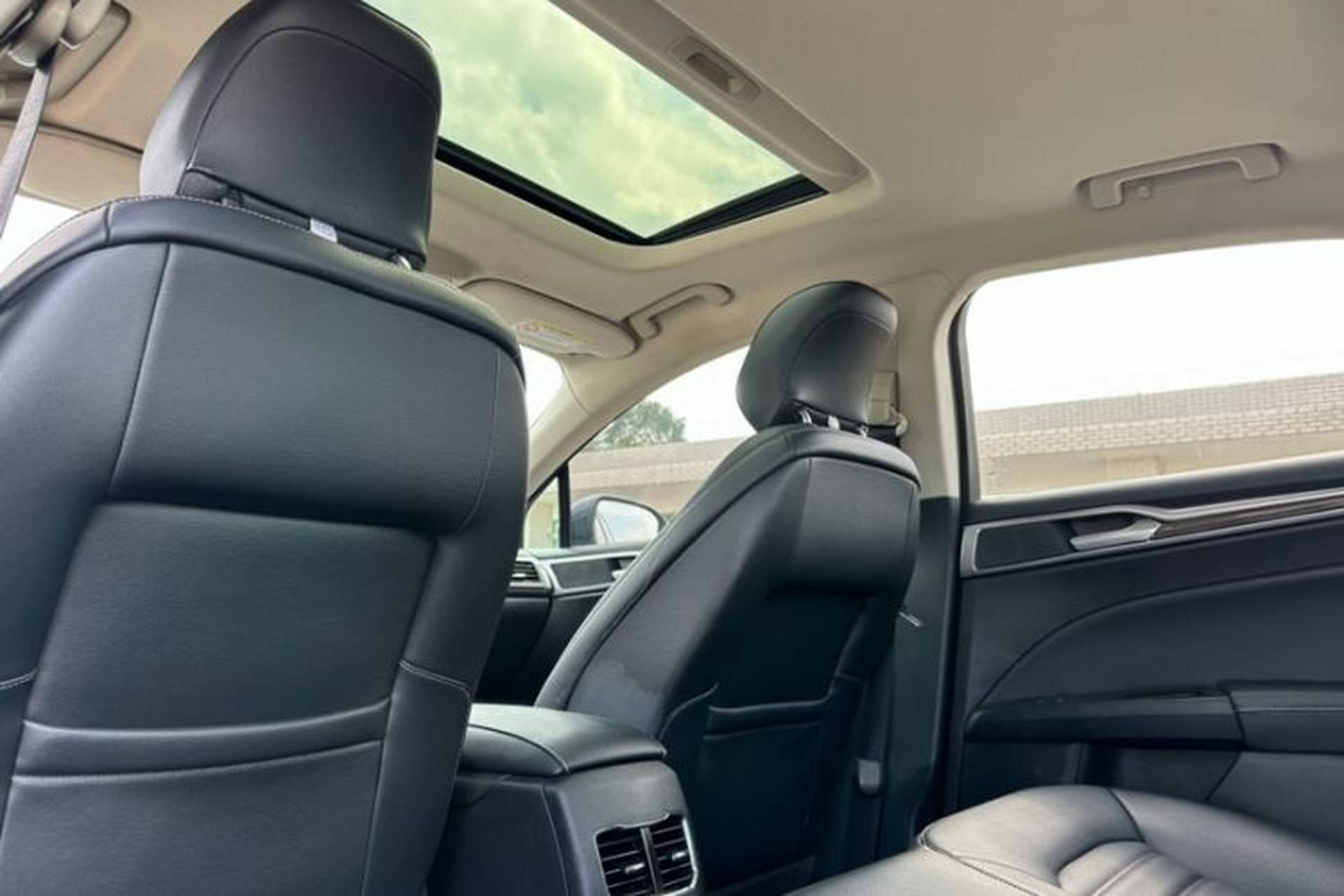 Used Ford Mondeo 2020 EcoBoost 180 Stylish Model Interior 2