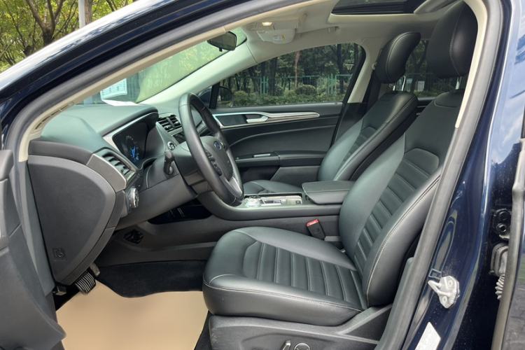 Used Ford Mondeo 2020 EcoBoost 180 Stylish Model Interior 3