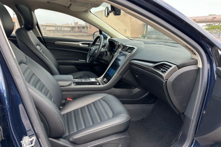 Used Ford Mondeo 2020 EcoBoost 180 Stylish Model Interior 4