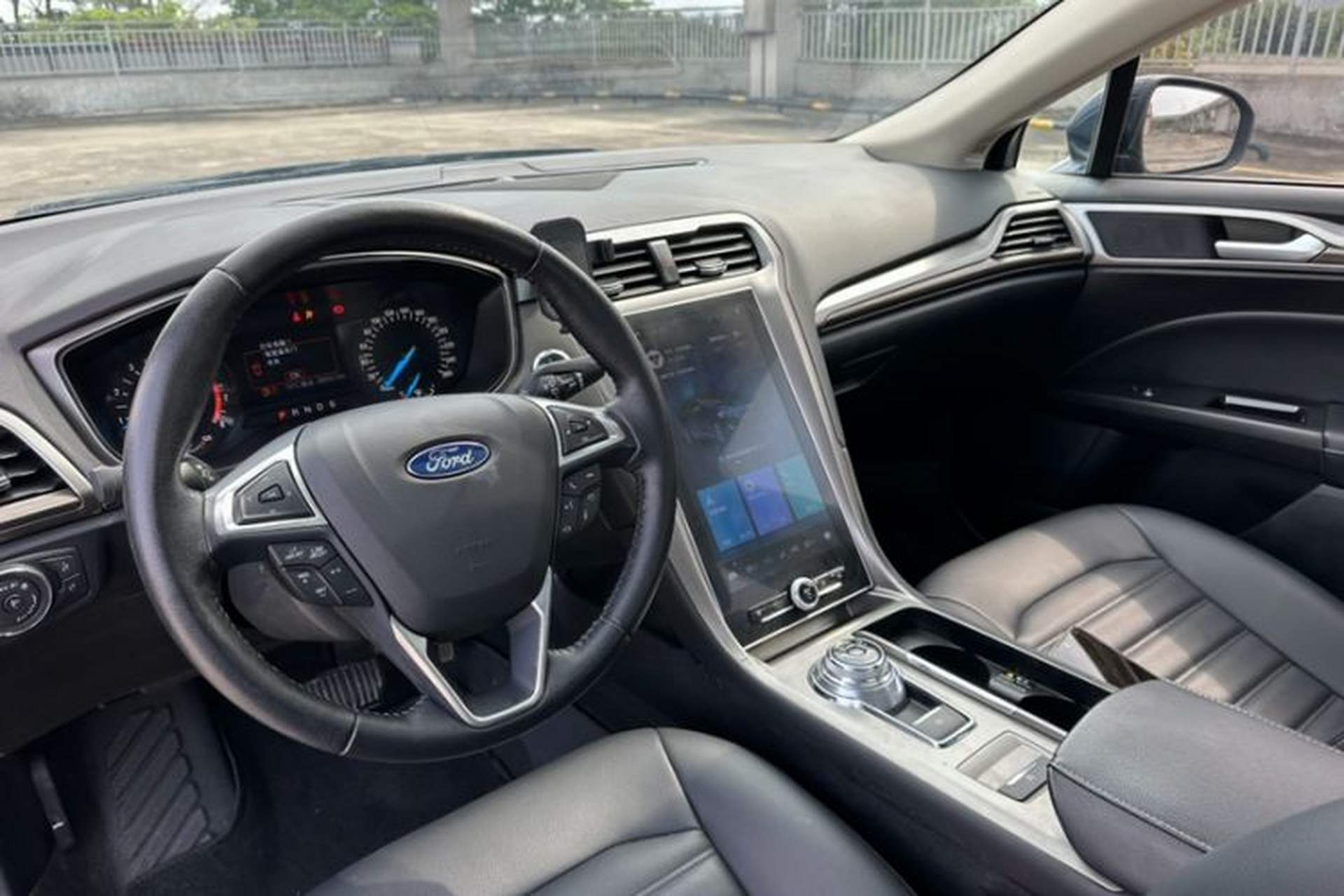 Used Ford Mondeo 2020 EcoBoost 180 Stylish Model Interior 7