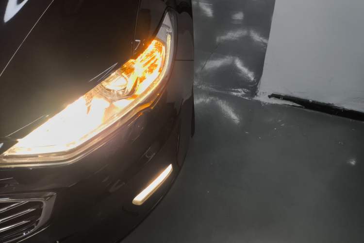 Used Ford Mondeo 2020 EcoBoost 180 Stylish Model Left Front Headlight