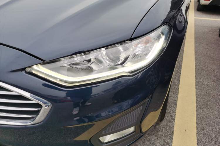 Used Ford Mondeo 2020 EcoBoost 180 Stylish Model Left Front Headlight