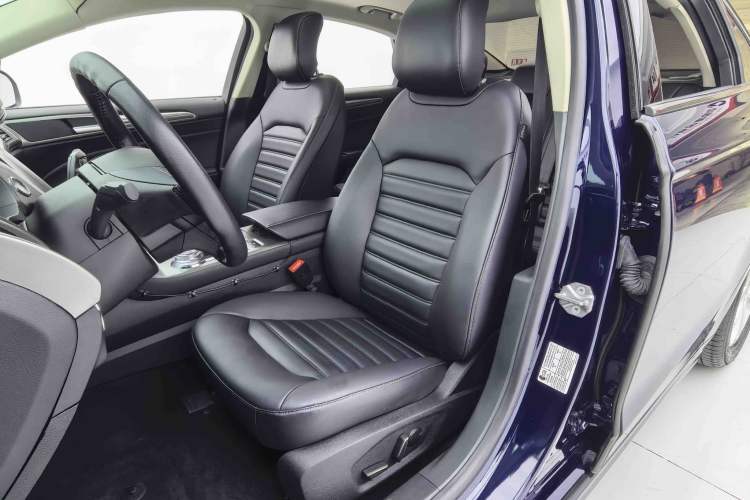 Used Ford Mondeo 2020 EcoBoost 180 Stylish Model Left Front Seat