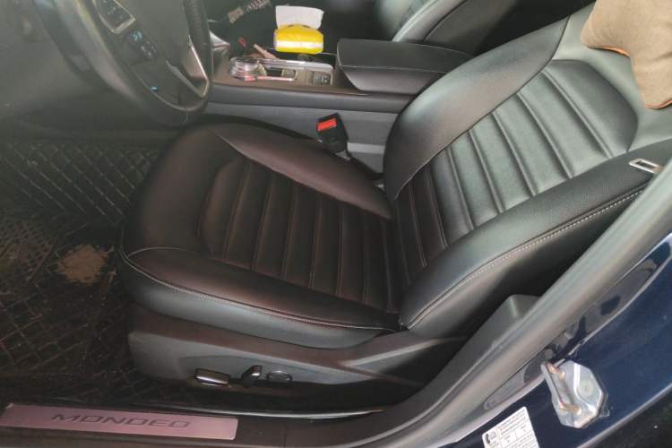Used Ford Mondeo 2020 EcoBoost 200 Luxury Model Left Front Seat