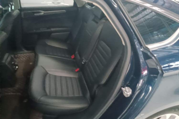 Used Ford Mondeo 2020 EcoBoost 180 Stylish Model Left Rear Seat