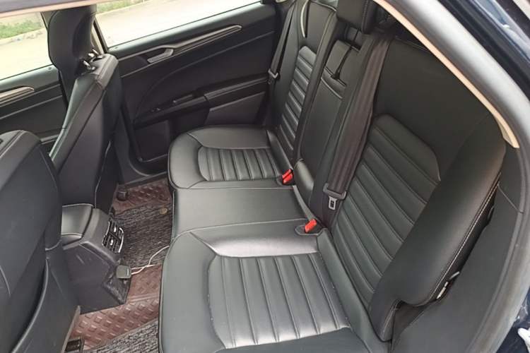 Used Ford Mondeo 2020 EcoBoost 180 Stylish Model Left Rear Seat