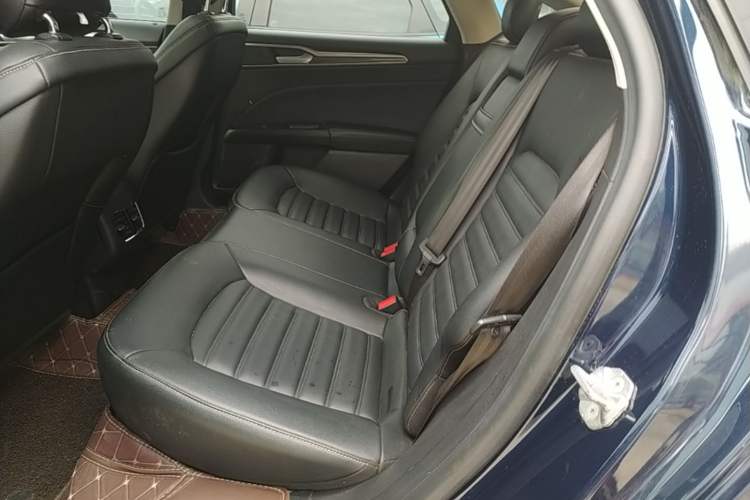 Used Ford Mondeo 2020 EcoBoost 180 Stylish Model Left Rear Seat