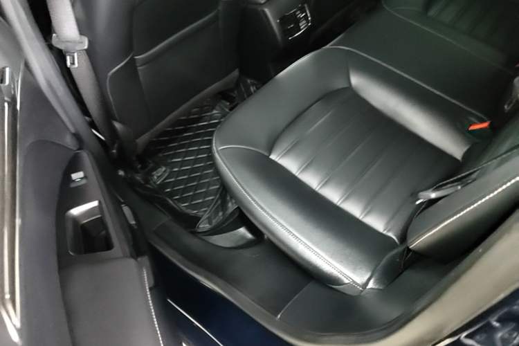 Used Ford Mondeo 2020 EcoBoost 180 Stylish Model Left Rear Seat