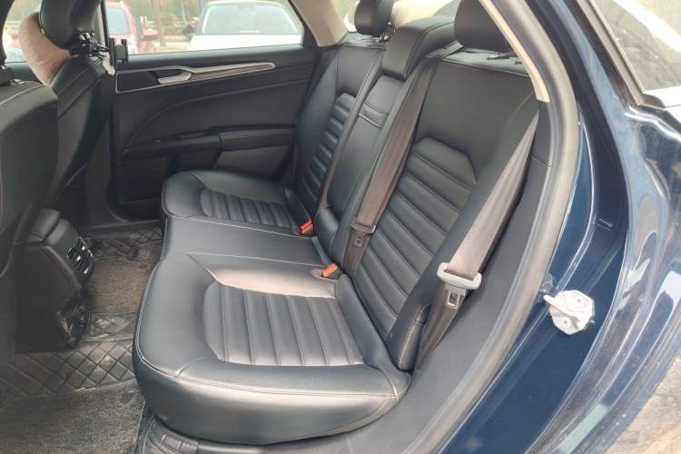 Used Ford Mondeo 2020 EcoBoost 200 Stylish Model Left Rear Seat