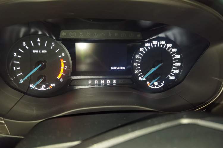 Used Ford Mondeo 2020 EcoBoost 200 Stylish Model Odometer Close Up