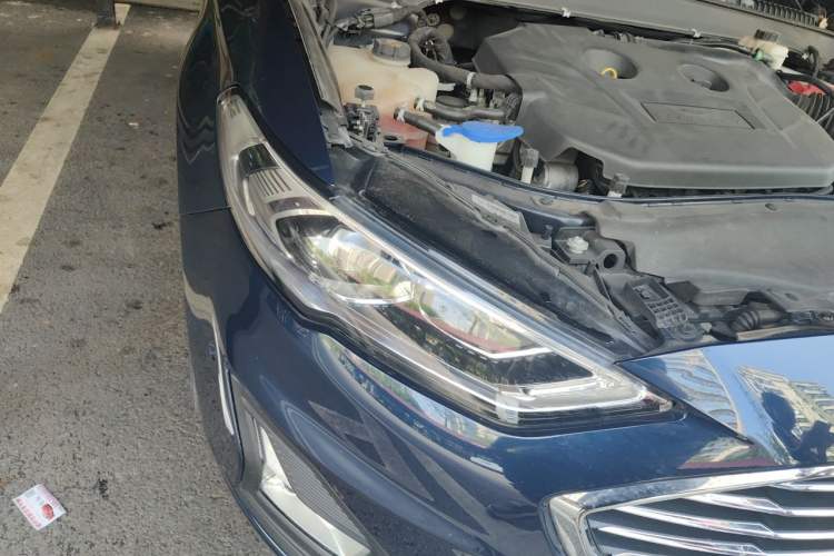 Used Ford Mondeo 2020 EcoBoost 200 Luxury Model Right Front Headlight